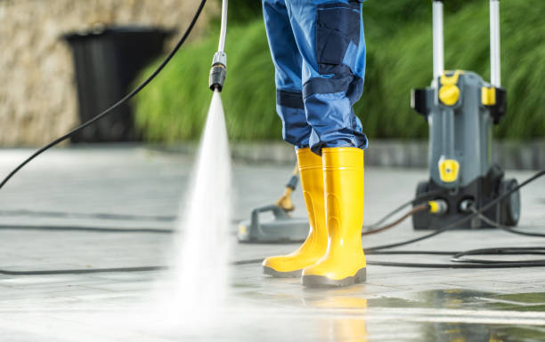 Best Garage Pressure Washing  in White Bluff, TN
